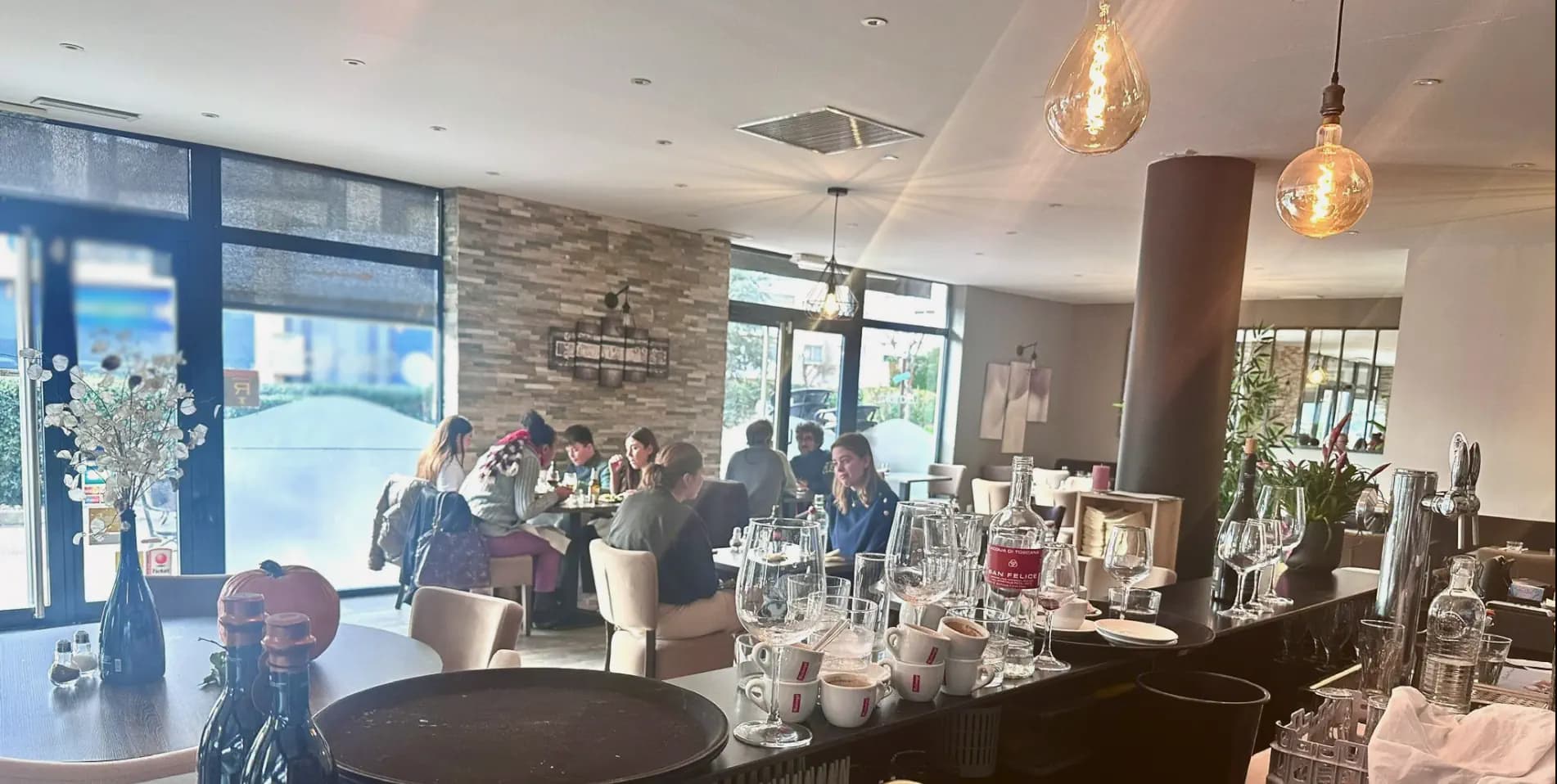 Salle du restaurant Tortello