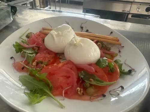 Mozzarella di bufala caprese